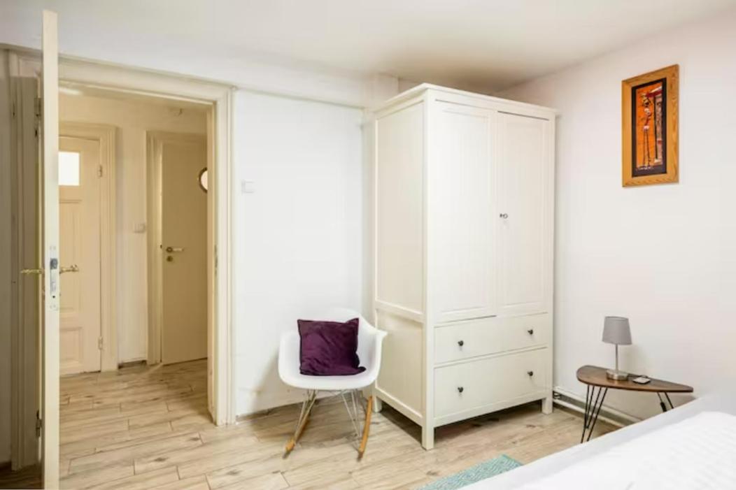 Grosszuegige 185M2-Altbauwohnung In Bestlage 7Zimmer-2Baeder-2Kuechen-2Wcs Hamburg Exterior photo